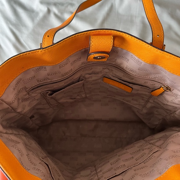 Michael Kors Jet Set travel orange leather laptop tote - Picture 2 of 3